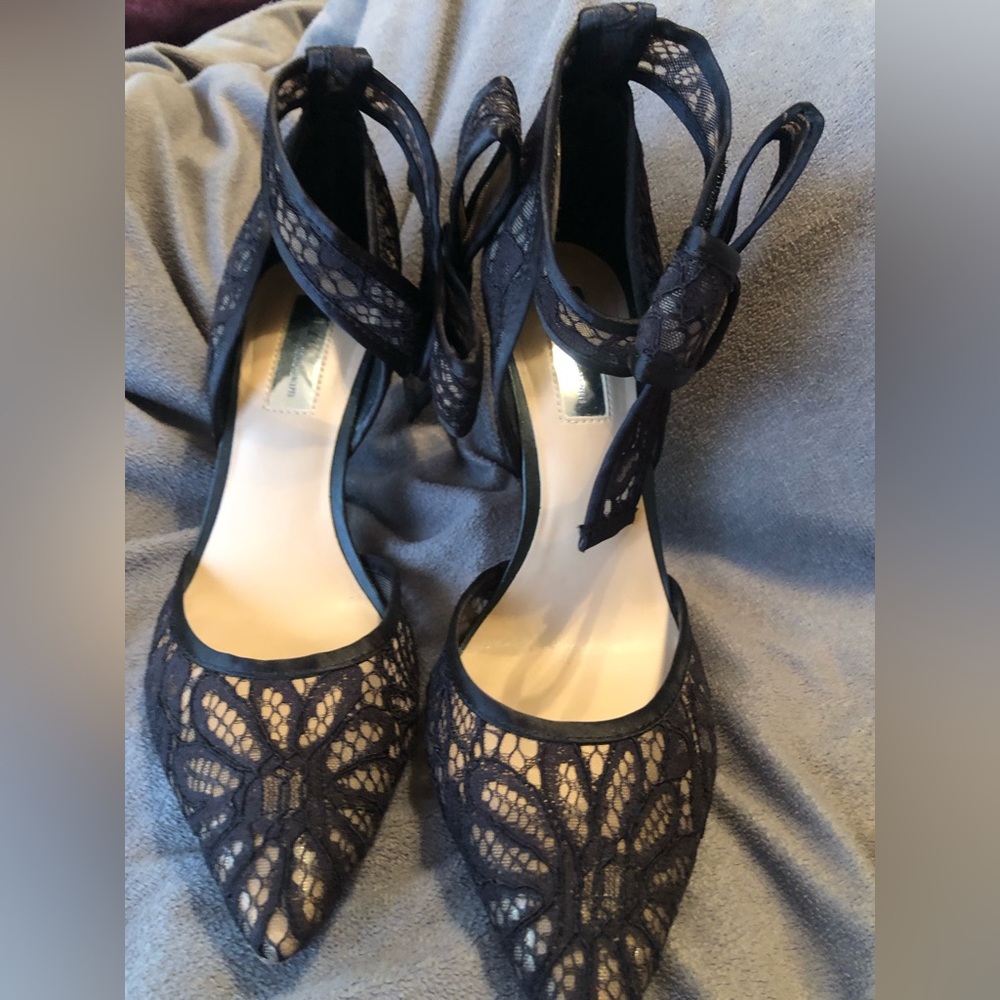 INC International Concepts Lace Pump